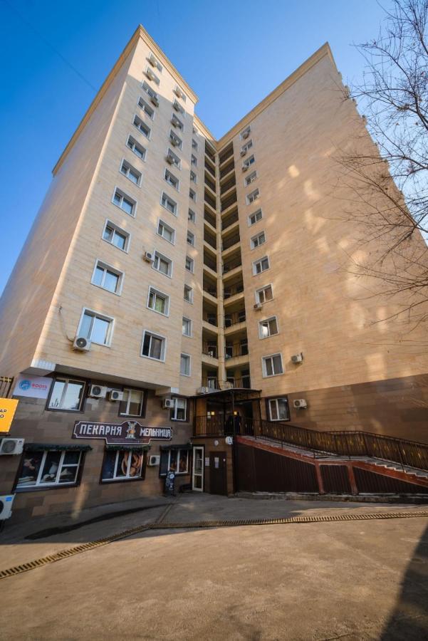 1-Ком Кв В Жк Молодежный Alma-Ata Exteriör bild